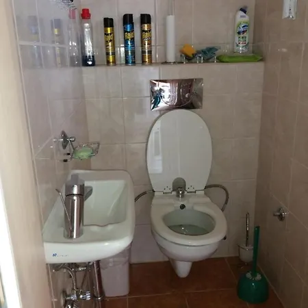 In Fonyd Mit Terrasse Und Grill Holiday home *